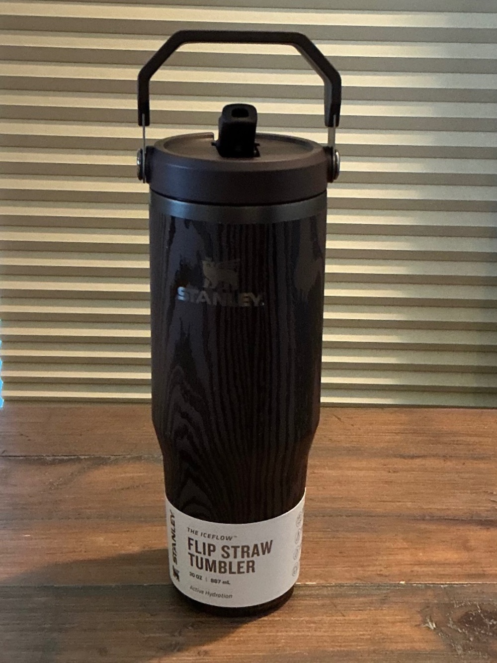 NWT Stanley Flip Straw Tumbler in Brown Woodgrain 30 ounce